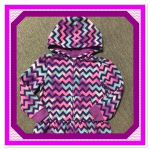 Chevron pattern zip up hoodie sz. 4t